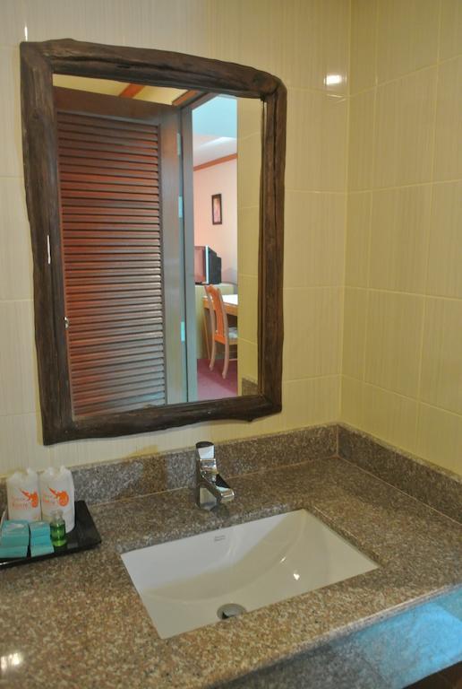 Chaikana Thani Hotel Phatthalung Kültér fotó